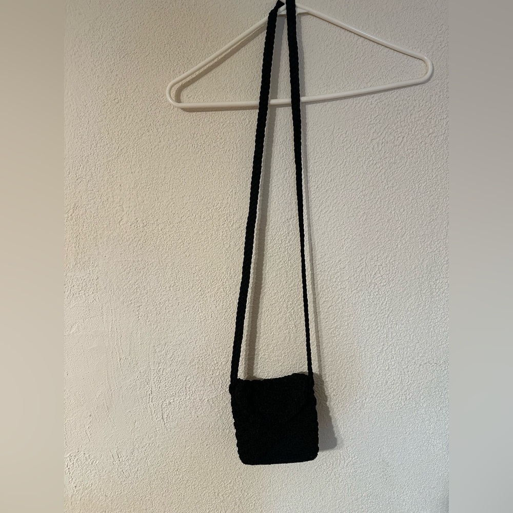 The Sak Purse Small Black Crochet Crossbody With Magnetic closure